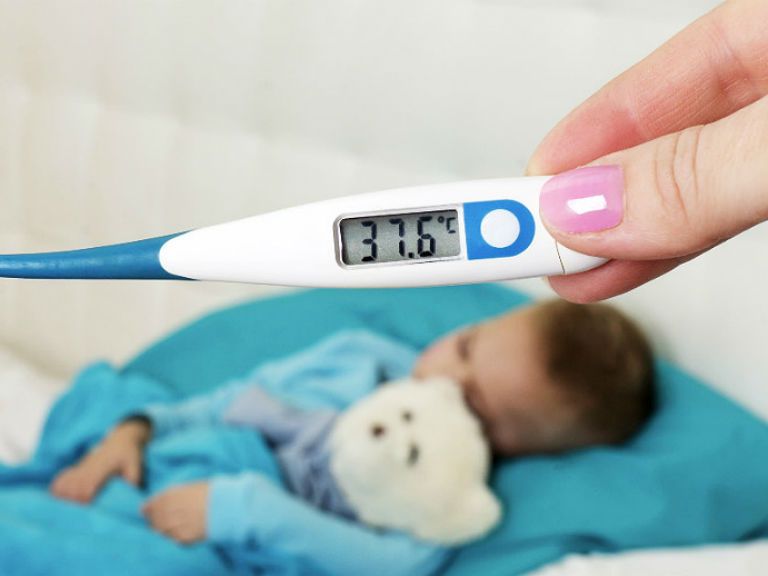 У ребенка температура 37,6 и кашель насморк больше недели