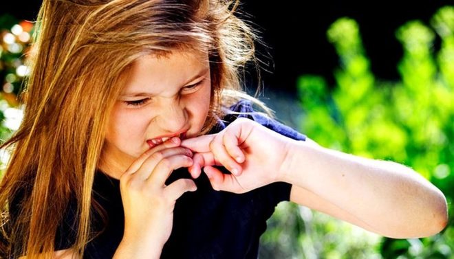 Как помочь ребёнку бросить привычку грызть ногти