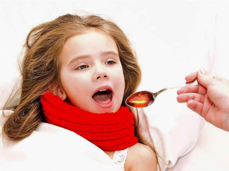 Сильный сухой кашель у ребенка