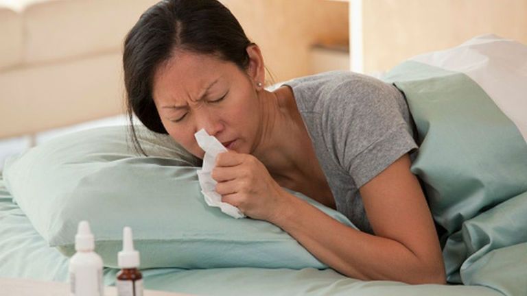 Как остановить кашель в домашних условиях